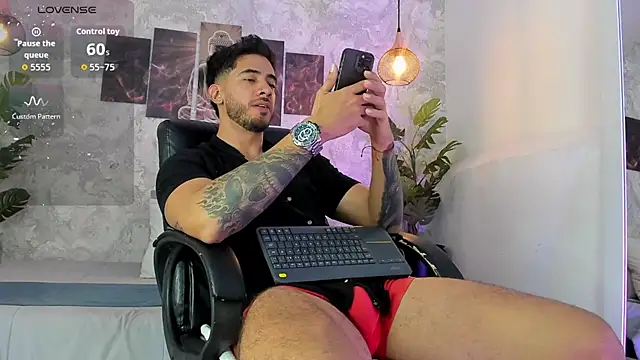 Snapshot of Nate_franco chatting on 01/13/26, 03:01 Nate franco online show from 01/13/26, 03:01