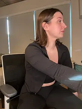 nerdynina online show from 03/14/25, 10:16