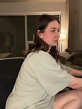 nerdynina online show from 02/08/26, 01:20