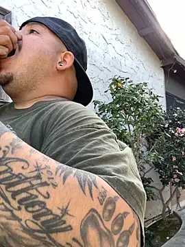 valleyoneofakind online show from 10/28/25, 10:23