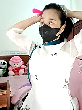    Erin    online show from 03/23/26, 01:31