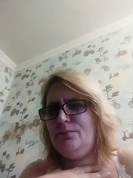 Forest-Lady online show from 10/26/25, 09:26