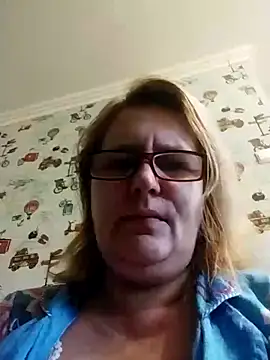 Forest-Lady online show from 10/30/25, 09:22