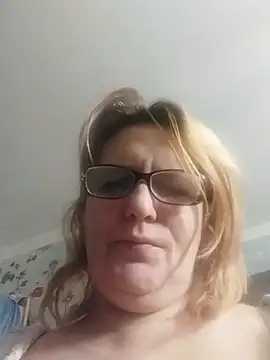 Forest-Lady online show from 02/18/26, 06:09