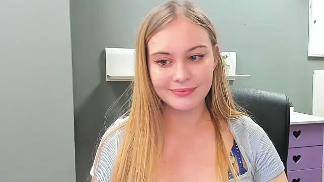 Snapshot of kitty_valeria chatting on 02/16/25, 06:21 kitty valeria online show from 02/16/25, 06:21