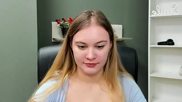 Snapshot of kitty_valeria chatting on 03/08/25, 10:54 kitty valeria online show from 03/08/25, 10:54