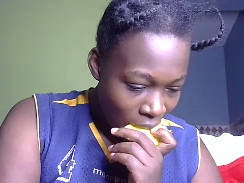 Horny-pretty online show from 02/13/26, 10:39