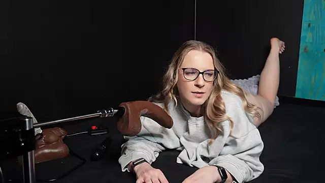 Snapshot of little_princess92 chatting on 10/15/25, 10:26 little princess92 online show from 10/15/25, 10:26