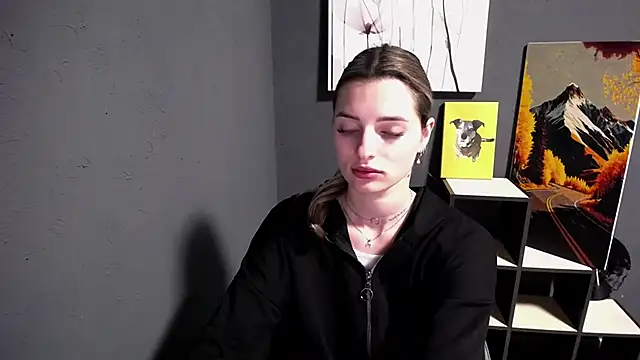lady olivia  online show from 05/27/26, 04:37
