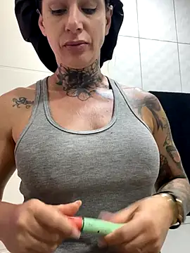 Snapshot of YasmimBrasil chatting on 10/26/25, 09:15 YasmimBrasil online show from 10/26/25, 09:15