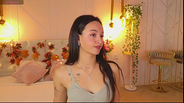 Lolly Neal online show from 10/30/25, 04:47