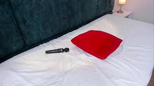 Snapshot of kataleyandliam chatting on 01/24/25, 01:45 kataleyandliam online show from 01/24/25, 01:45