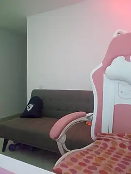 azumiichan online show from 04/10/26, 12:05