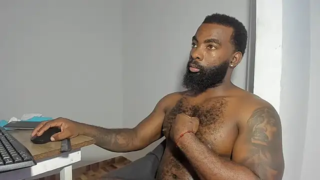 Snapshot of Freedom_24 chatting on 11/08/25, 07:01 Freedom 24 online show from 11/08/25, 07:01