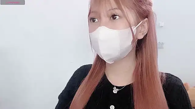 tanhxiu online show from 02/11/25, 03:08