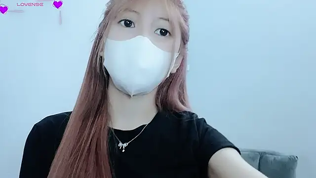 tanhxiu online show from 02/14/25, 08:52