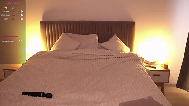 arielbell  online show from 11/06/25, 09:10