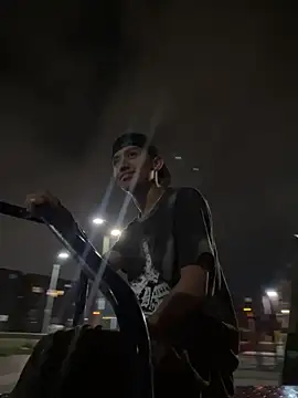 Snapshot of Drakoo_25 chatting on 03/23/26, 03:32 Drakoo 25 online show from 03/23/26, 03:32