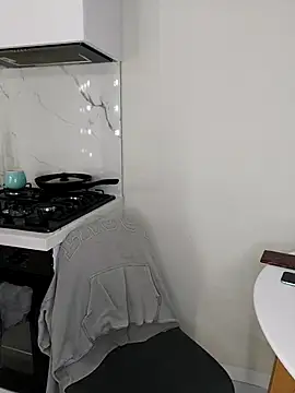 zarina3003 online show from 12/05/25, 04:43