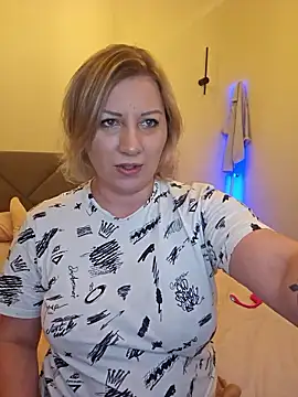 zarina3003 online show from 01/06/26, 12:47