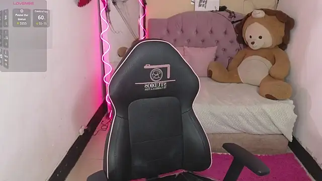 Chiara tay online show from 11/06/25, 03:07