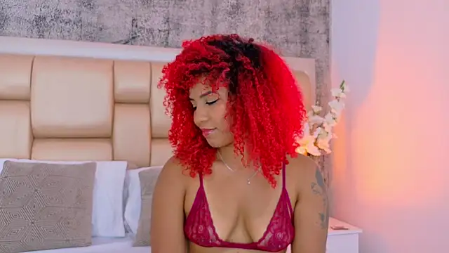 Snapshot of RubyRossel chatting on 11/23/25, 07:46 RubyRossel online show from 11/23/25, 07:46