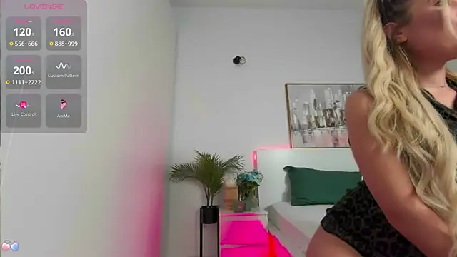 zoey marie online show from 11/13/25, 04:17