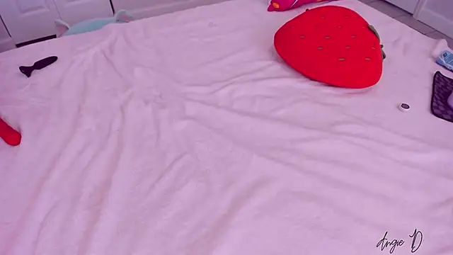 AngieDaniels1 online show from 01/29/25, 03:58