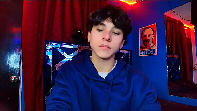 Snapshot of Luke_Howland chatting on 11/26/25, 02:45 Luke Howland online show from 11/26/25, 02:45