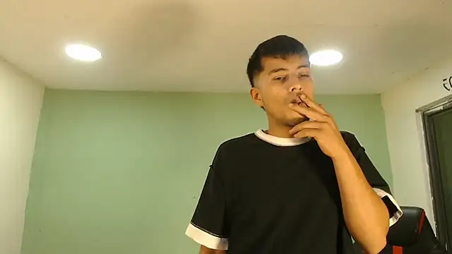 danielitopapuu online show from 12/16/25, 12:59