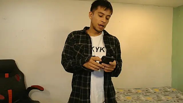 danielitopapuu online show from 05/26/26, 01:18