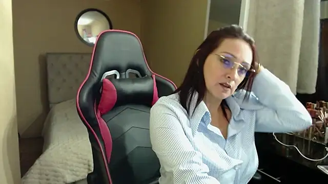 Carol Scottt online show from 04/14/26, 08:04