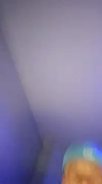 Snapshot of McdyllanXX chatting on 02/14/25, 05:03 McdyllanXX online show from 02/14/25, 05:03