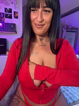 Snapshot of CarolaDrago chatting on 05/14/26, 10:11 CarolaDrago online show from 05/14/26, 10:11