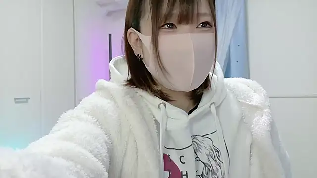 Snapshot of MEI--55 chatting on 02/07/25, 09:16 MEI--55 online show from 02/07/25, 09:16
