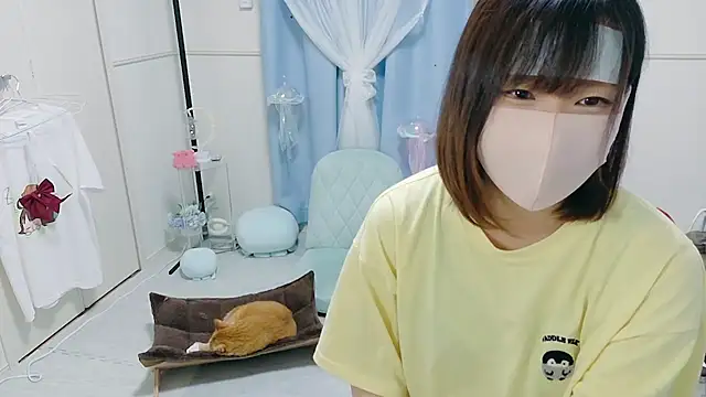 Snapshot of MEI--55 chatting on 09/17/25, 09:11 MEI--55 online show from 09/17/25, 09:11
