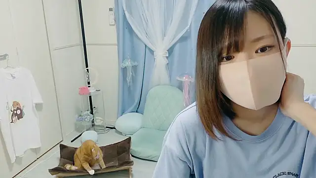 Snapshot of MEI--55 chatting on 09/26/25, 09:02 MEI--55 online show from 09/26/25, 09:02