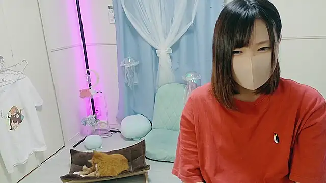 Snapshot of MEI--55 chatting on 10/10/25, 09:08 MEI--55 online show from 10/10/25, 09:08