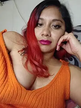 olivia stylinnson online show from 06/25/26, 07:35
