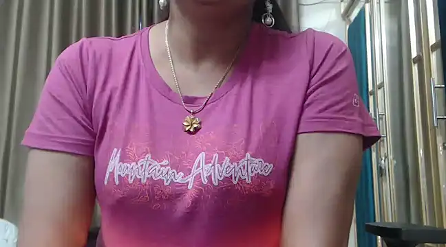 desi-maisa130 online show from 01/10/25, 08:40