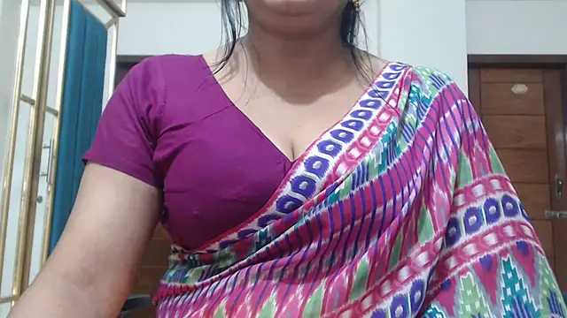 desi-maisa130 online show from 04/28/26, 04:56