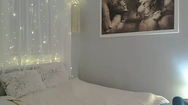 Snapshot of JulietteDiamond chatting on 01/11/25, 09:57 JulietteDiamond online show from 01/11/25, 09:57