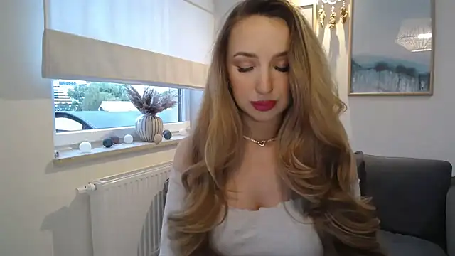 Snapshot of JulietteDiamond chatting on 09/22/25, 03:36 JulietteDiamond online show from 09/22/25, 03:36