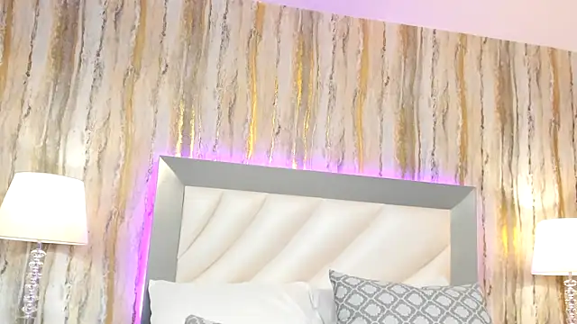 Snapshot of SophiaLaurens chatting on 02/11/25, 07:16 SophiaLaurens online show from 02/11/25, 07:16