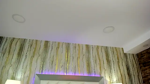 Snapshot of SophiaLaurens chatting on 02/21/25, 03:10 SophiaLaurens online show from 02/21/25, 03:10