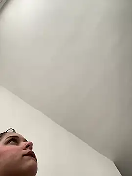 Snapshot of SophiaLaurens chatting on 03/09/25, 08:42 SophiaLaurens online show from 03/09/25, 08:42