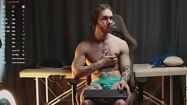 pleasure8869 online show from 02/12/25, 09:52