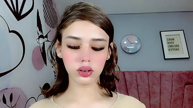 Snapshot of ValeriaAguilar chatting on 01/10/25, 02:23 ValeriaAguilar online show from 01/10/25, 02:23