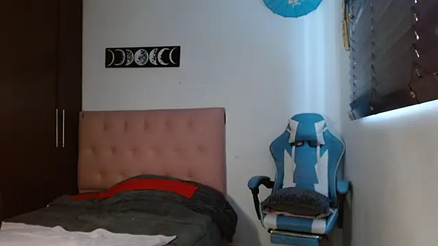 TokioStar online show from 01/10/25, 01:41