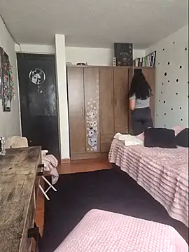 Thaliacooper  online show from 04/14/26, 06:25